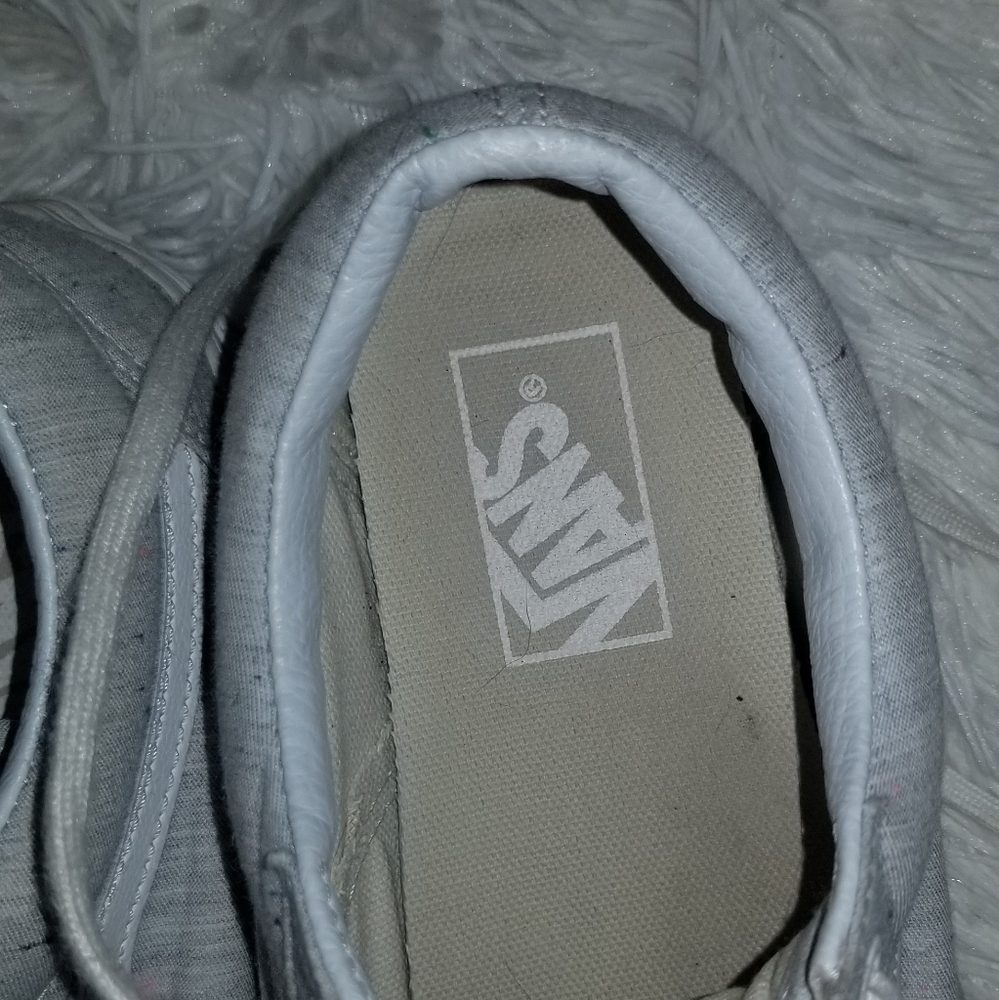 Vans - Picture 2 of 3